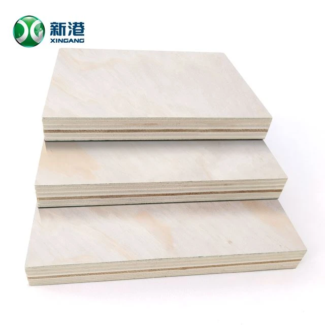 1220 * 2440mm Pine Plywood Outdoor Plywood Kummerċjali