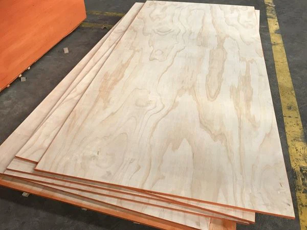 18mm C/D PLYWOOD PINE GĦAL STRUTWALI