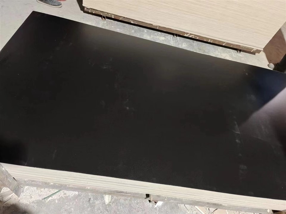 18mm White Melamine Laminated Plywood