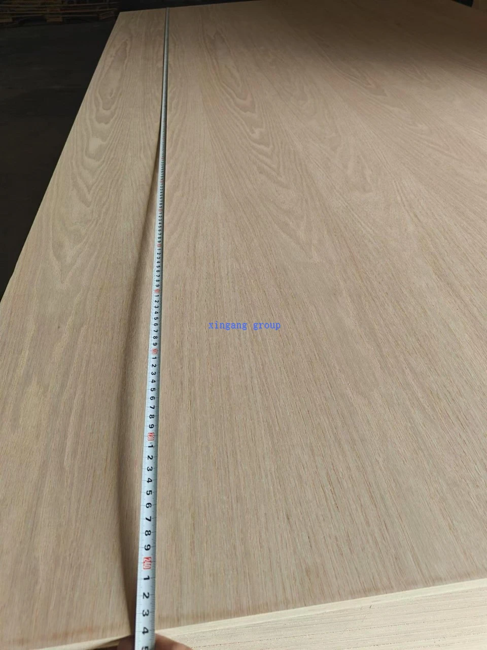 Factory Sales Of Red Oak Veneer Natural Solid Wood Veneer Corrosion-resistant Furniture Decoration Veneer